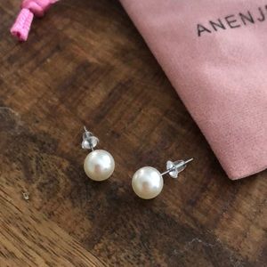 Pearl earrings